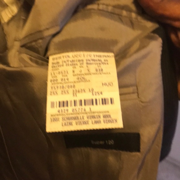 Suit jacket - Picture 3 of 3